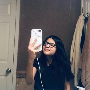 Meet your Posher, Valerie